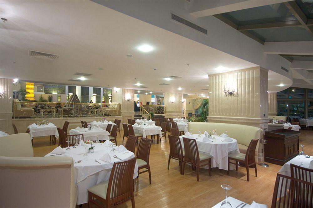 Eser Premium Hotel & Spa Büyükçekmece Exterior foto The restaurant