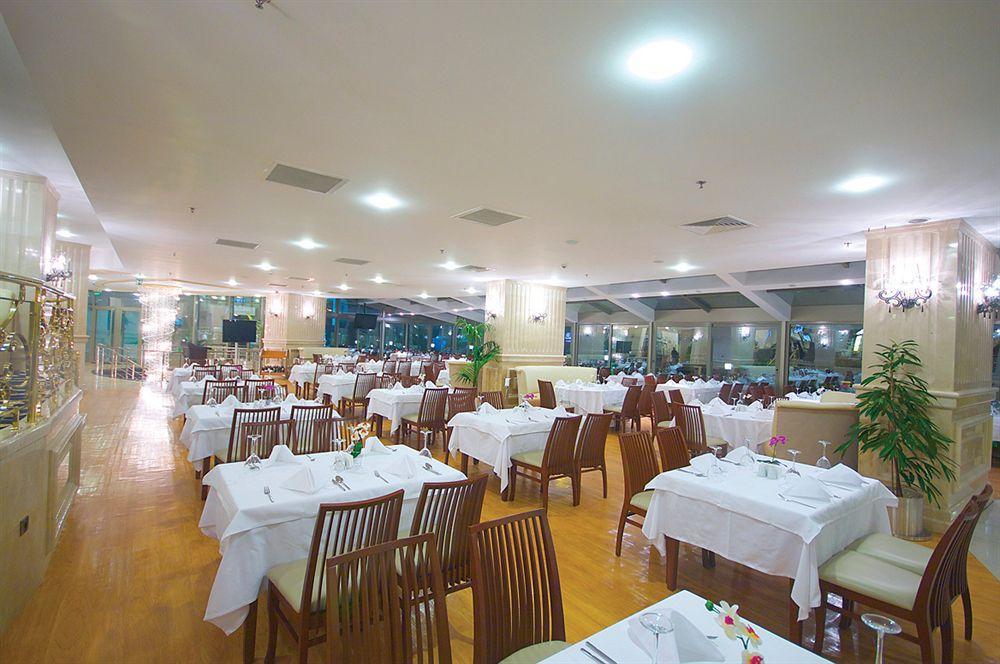 Eser Premium Hotel & Spa Büyükçekmece Exterior foto The restaurant