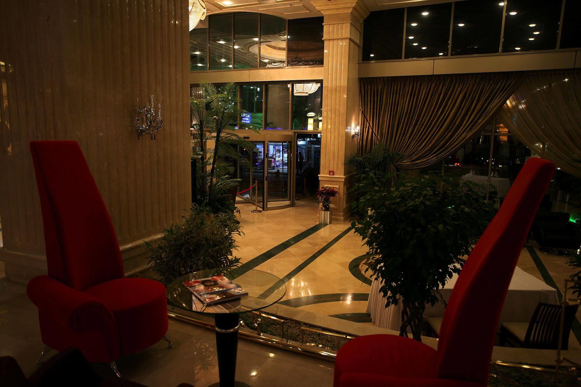 Eser Premium Hotel & Spa Büyükçekmece Exterior foto Lobby