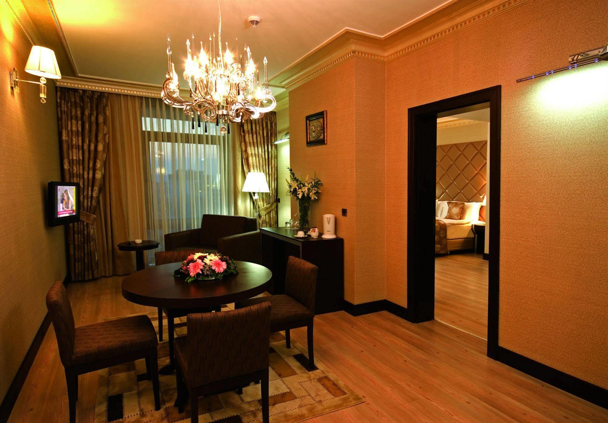 Eser Premium Hotel & Spa Büyükçekmece Exterior foto Suite